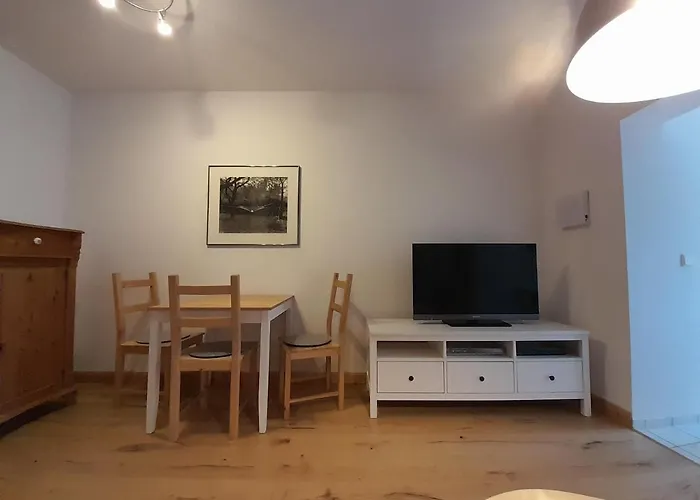 Kleine Altstadt-Wohnung mit Terrasse
